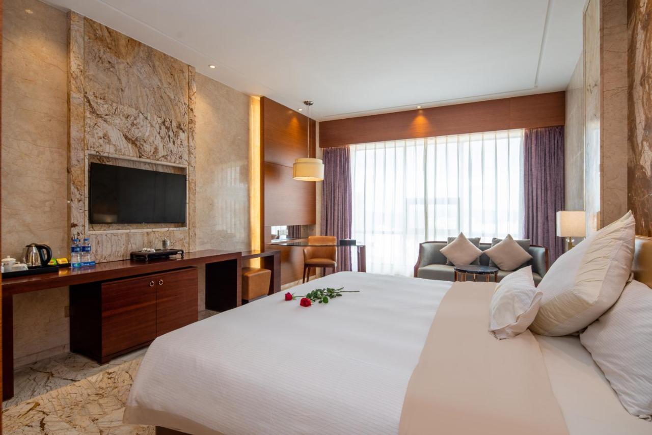 King Royal Hotel Yunfu المظهر الخارجي الصورة