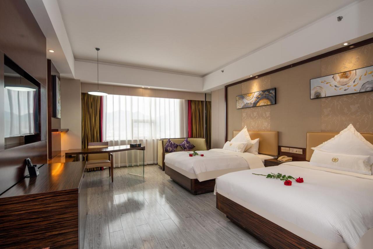 King Royal Hotel Yunfu المظهر الخارجي الصورة