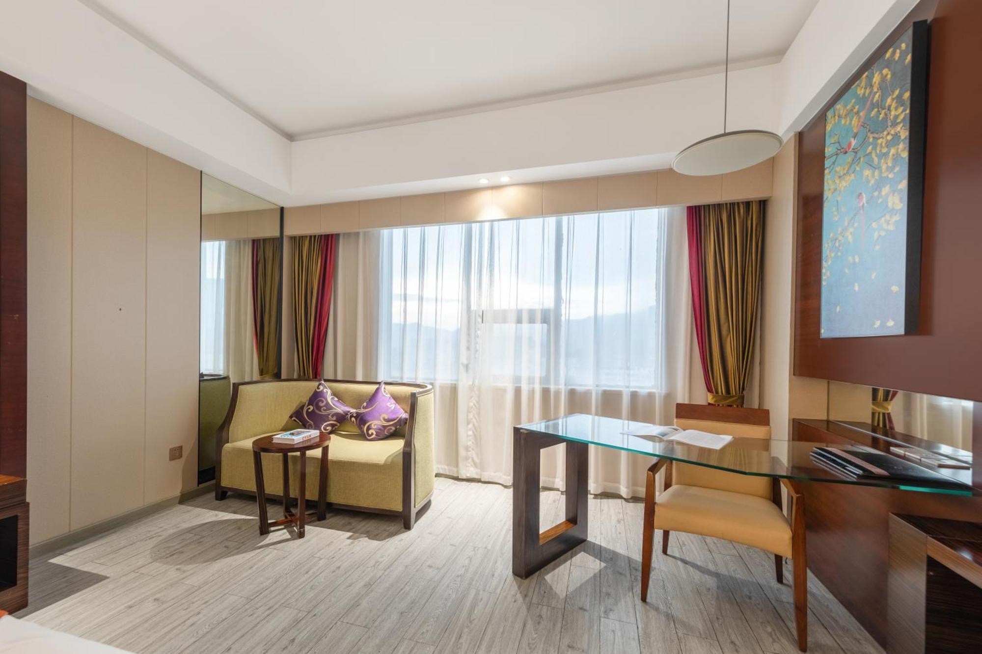 King Royal Hotel Yunfu المظهر الخارجي الصورة